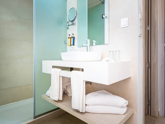 Double Room Jacuzzi with Balcony