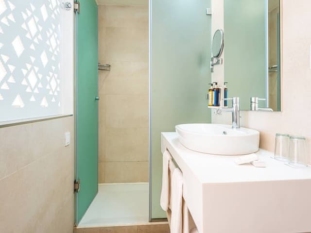 Double Room Jacuzzi with Balcony