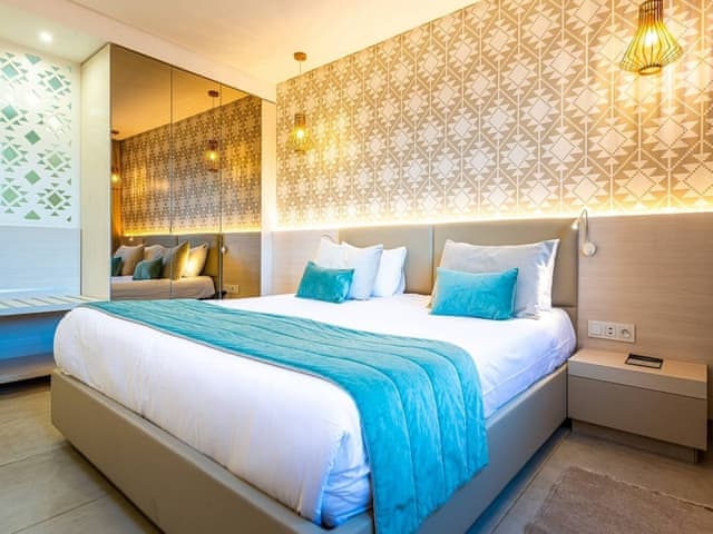 Double Room Jacuzzi with Balcony