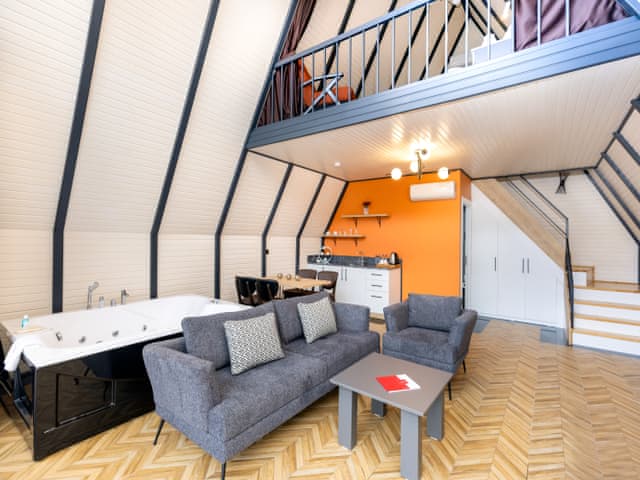 Jakuzili Delüks Bahçe Bungalovu (Termal Sulu)