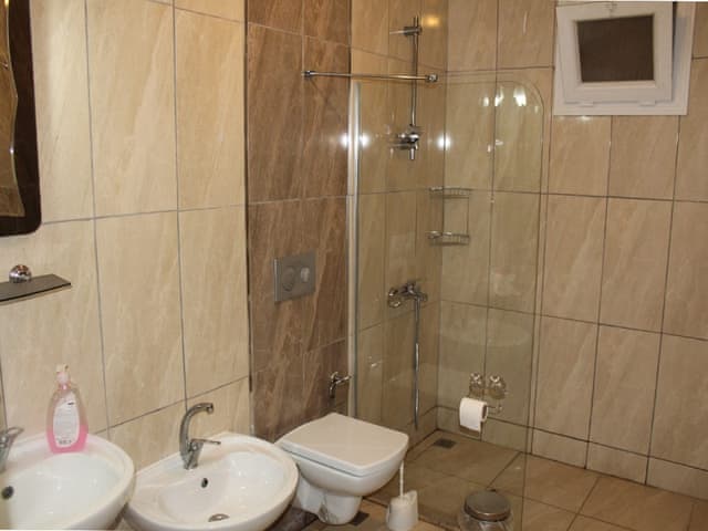 Havuzlu 2 yatak odalı Villa