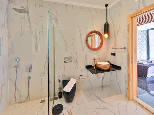 Havuzlu 1 yatak odalı Villa