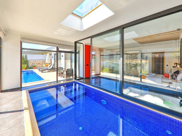 Havuzlu 1 yatak odalı Villa