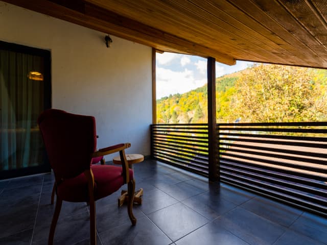 Standart Balkonlu Çift Kişilik Oda