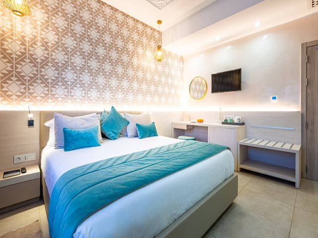 Double Room Jacuzzi with No Balcony