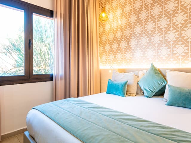 Double Room Jacuzzi with No Balcony