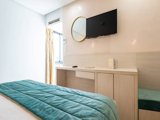 Junior Suite Jacuzzi Pool View