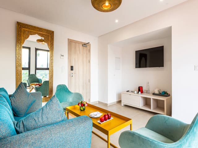 Junior Suite Jacuzzi Pool View