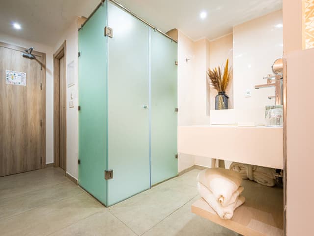 Junior Suite Swim Up