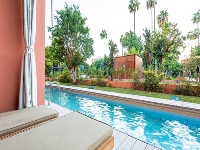 Junior Suite Swim Up