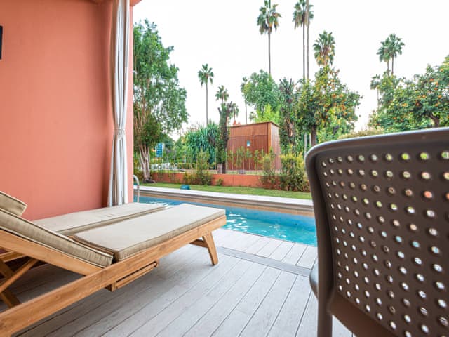 Junior Suite Swim Up