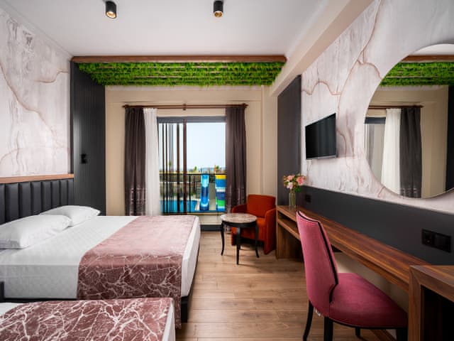 Deniz Manzaralı Oda