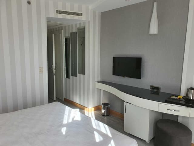 Standart Oda (Kara manzaralı)