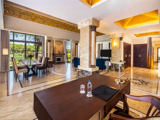 Presidential Villa, Multiple Beds (Presidential Villa)