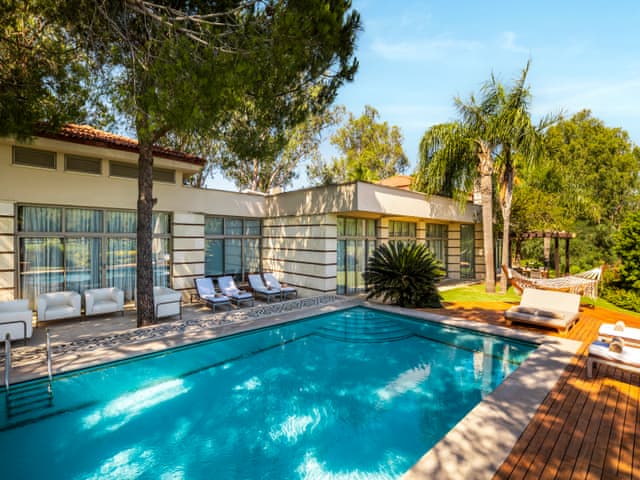 Presidential Villa, Multiple Beds (Presidential Villa)