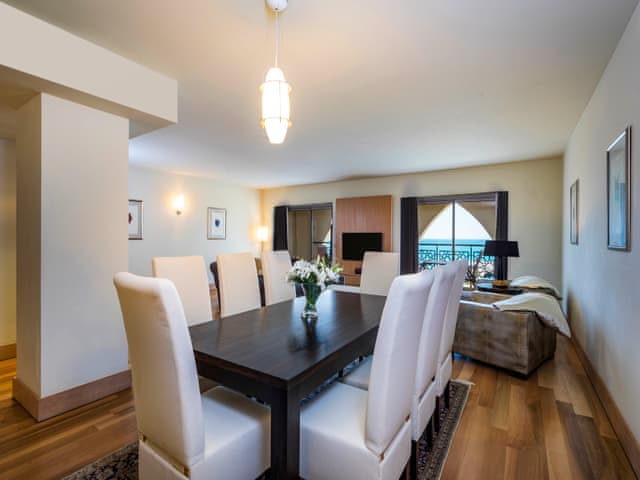 Suite, 1 King Bed, Sea View