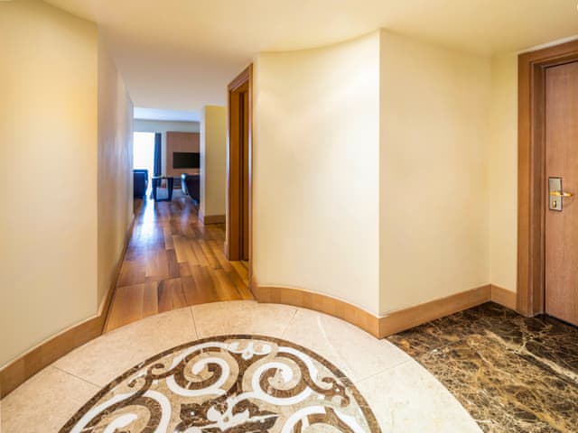 Suite, 1 King Bed, Sea View