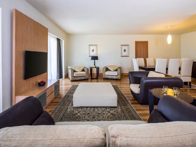 Suite, 1 King Bed, Sea View