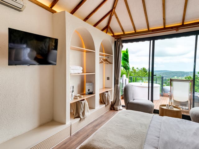 VIP Delüks Süit Jakuzili 8-9