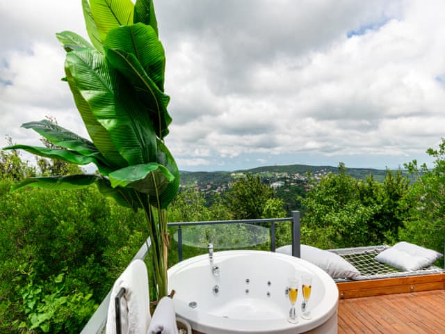 VIP Delüks Süit Jakuzili 8-9