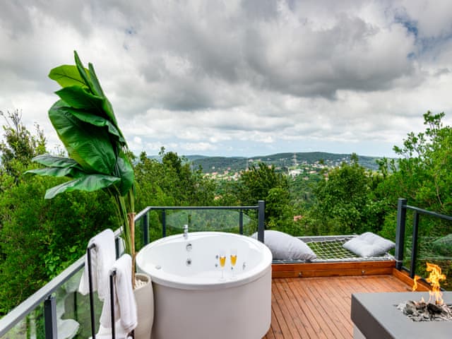 VIP Delüks Süit Jakuzili 8-9