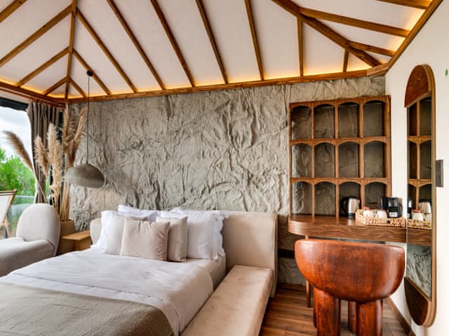 VIP Delüks Süit Jakuzili 8-9