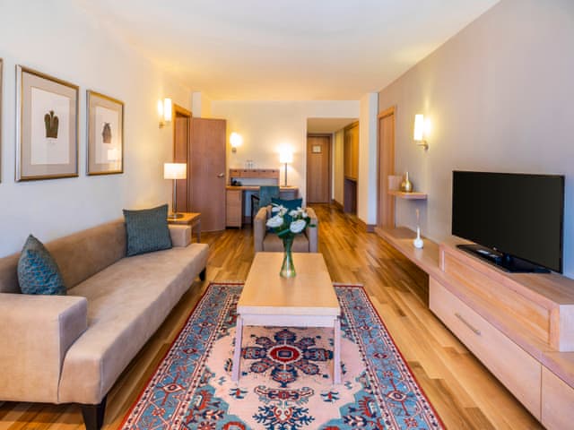 Suite, 1 King Bed, Sea View