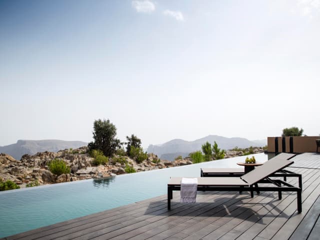 One Bedroom Cliff Pool Villa -