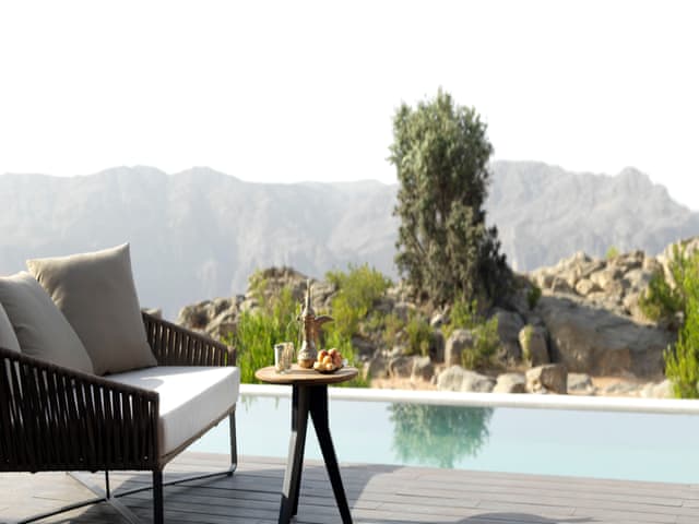 One Bedroom Cliff Pool Villa -