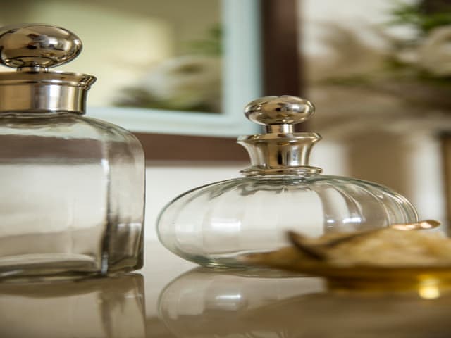 One Bedroom Cliff Pool Villa -