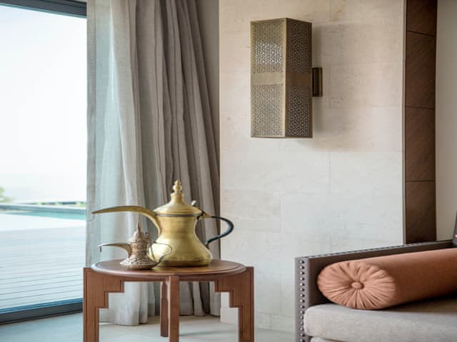 One Bedroom Cliff Pool Villa -