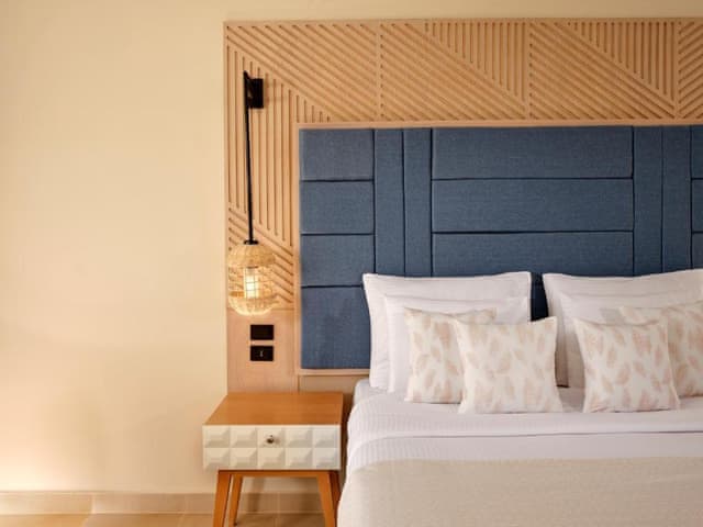 Üç Kişilik Standart Bahçe Manzaralı Oda