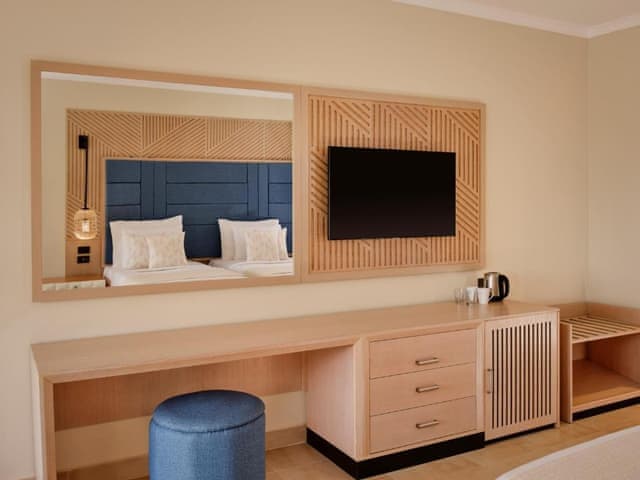 Üç Kişilik Standart Bahçe Manzaralı Oda