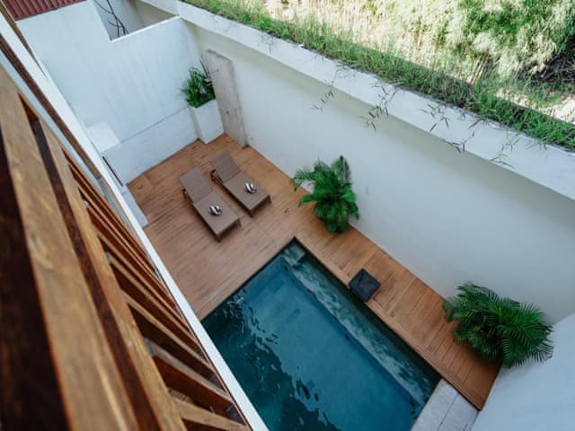 Havuzlu 2 yatak odalı Villa
