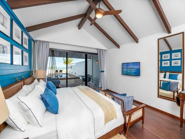 Delüks Havuzlu Plaj Villası