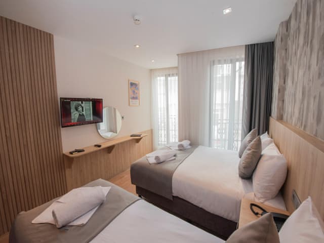 Superior Üç Kişilik Oda