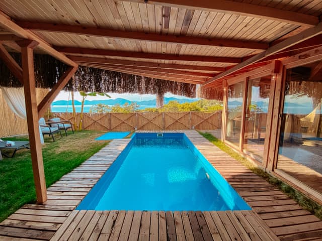 Azure Deniz Manzaralı Suite