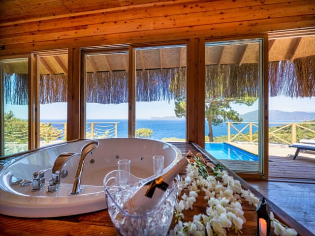 Bliss Deniz Manzaralı Suite