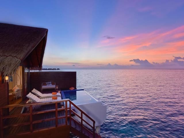 Reef Pool Water Villa