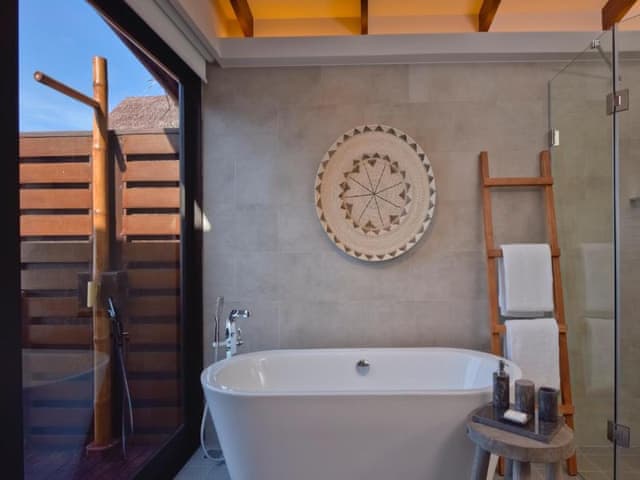 Reef Pool Water Villa