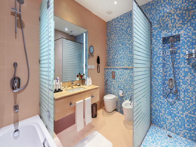 Executive Plus with Twin Beds (Sea View)