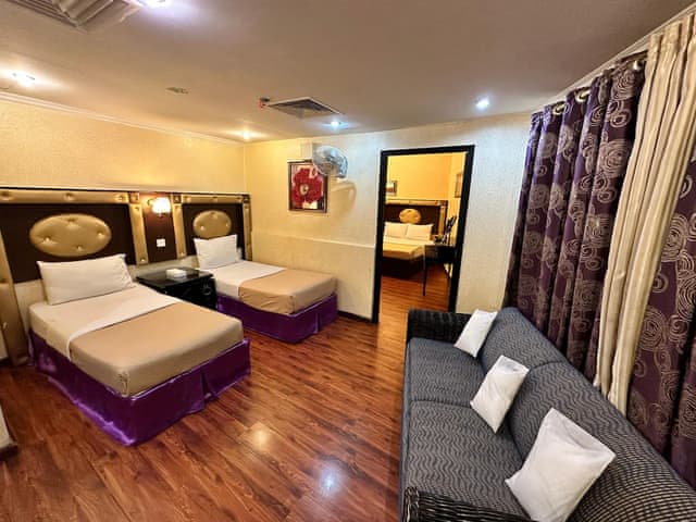 Family Suite with Kitchen