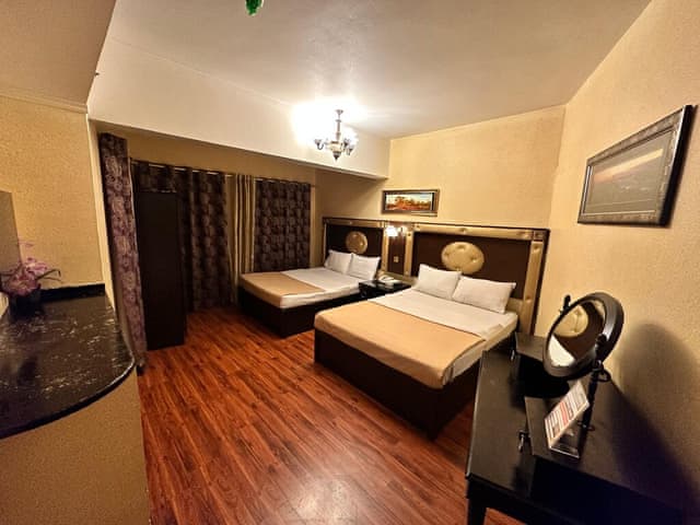 Family Suite with Kitchen