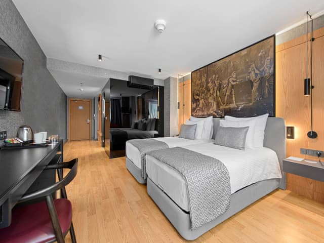 Deluxe Çift Kişilik veya İki Tek Kişilik Yataklı Oda