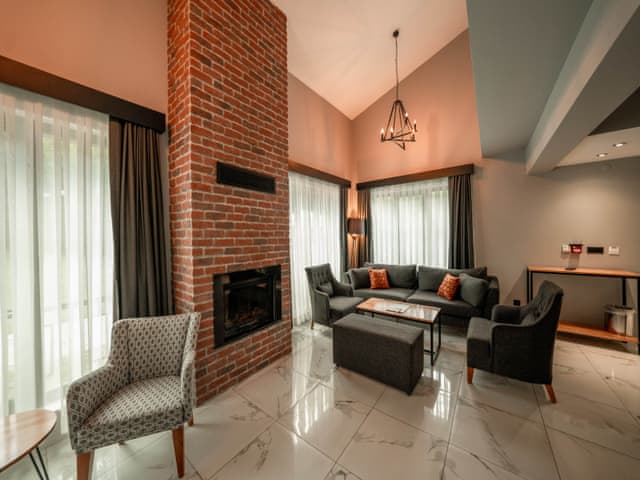 3+1 Family Suite Villa (Private Garden and Pool)