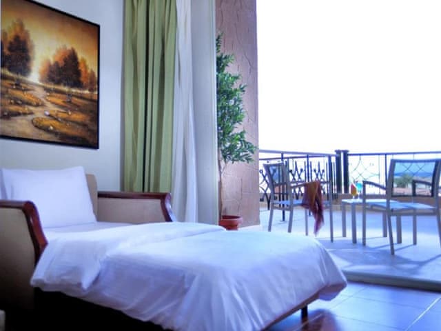 Triple Superior Side Sea View Room