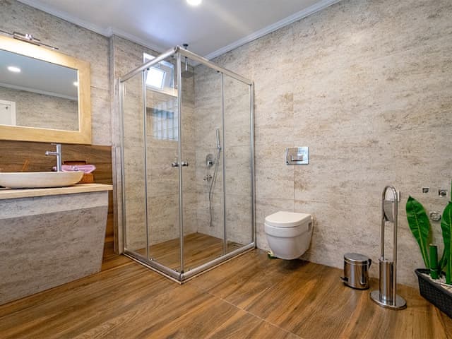 Havuzlu 1 yatak odalı Villa