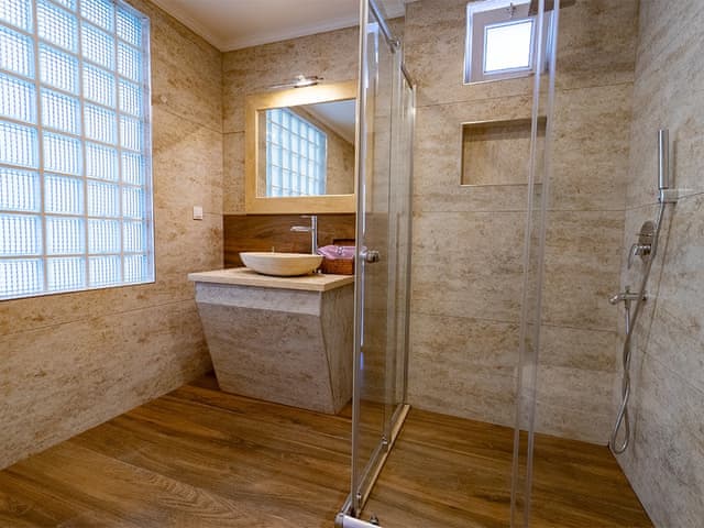 Havuzlu 1 yatak odalı Villa