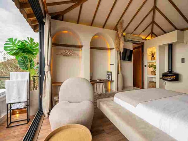 Delüks Suit Jakuzili 12.