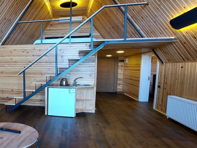 Select Bungalow Isıtmalı Havuzlu